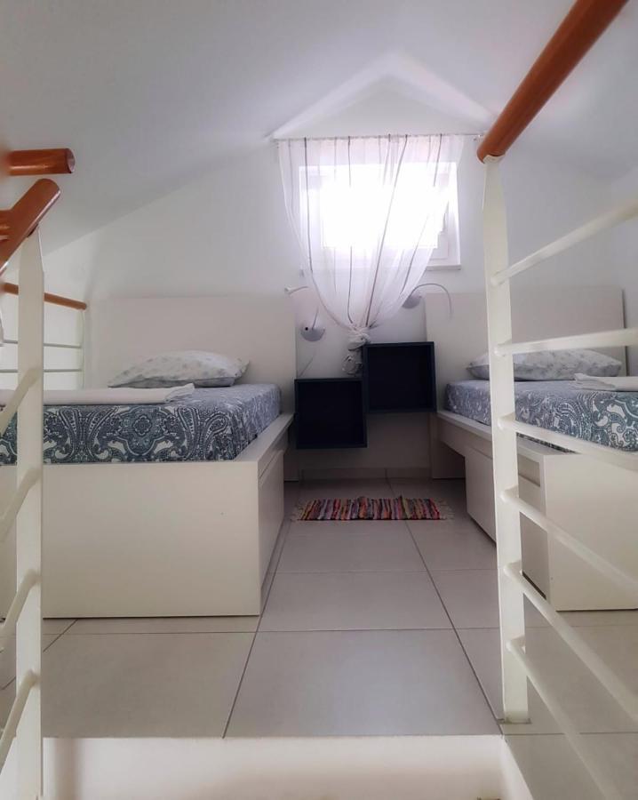 Apartmani Vrancic Mandre Esterno foto