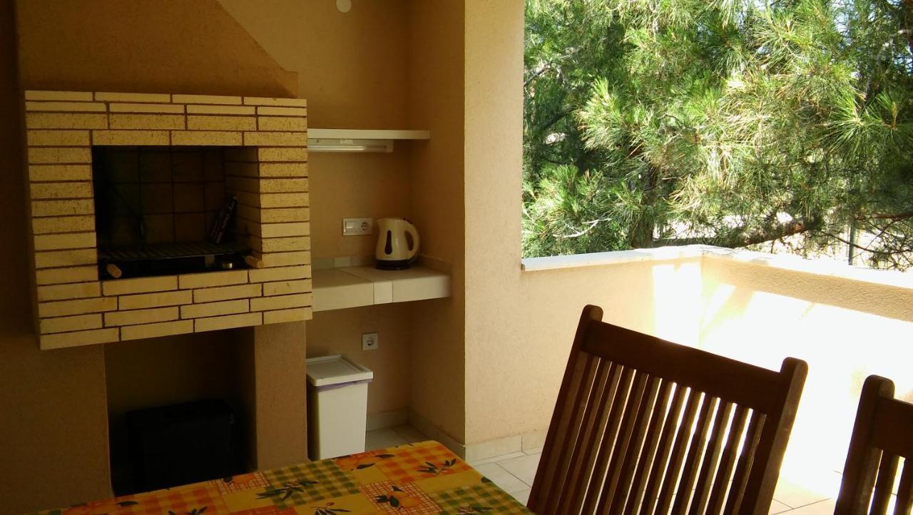 Apartmani Vrancic Mandre Esterno foto